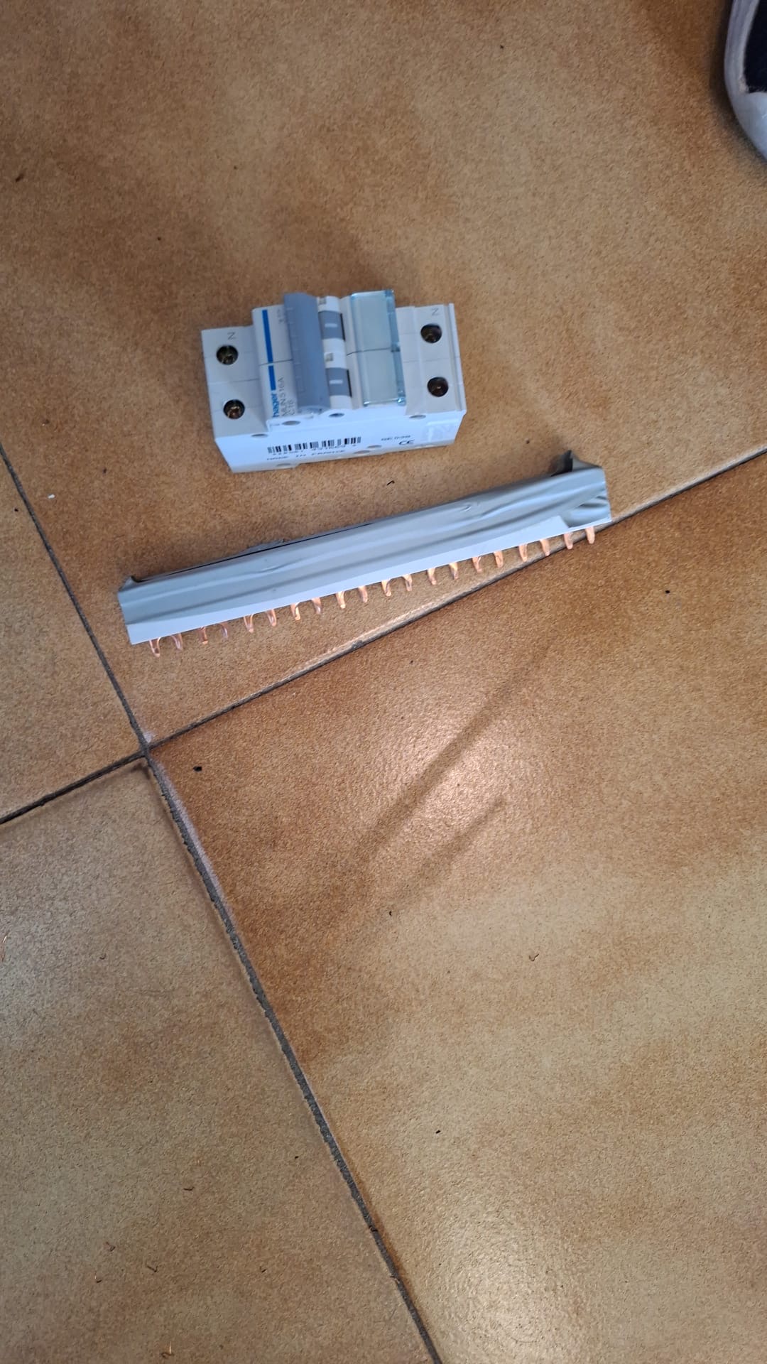 Térmico retirado durante la reparación eléctrica en Girona